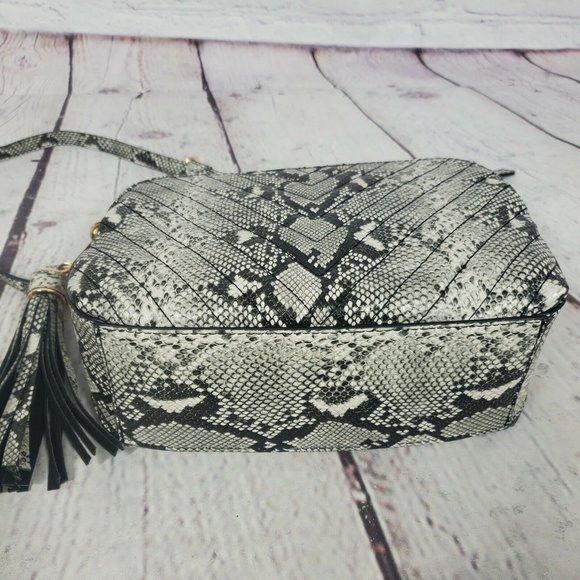 Aldo Bags Aldo Womens Snake Crodia Crossbody Bag Purse Poshmark